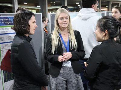 Students meeting researchers at the Research Roundup Networking dinner